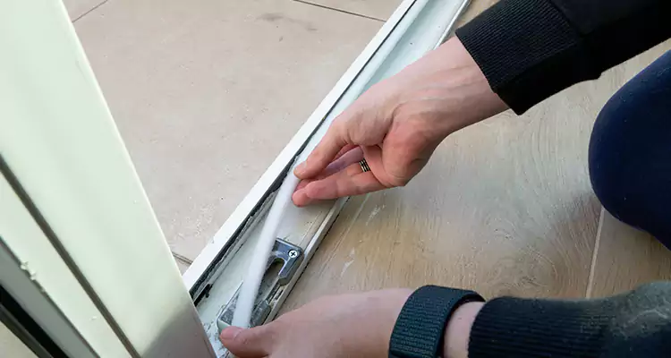 Garage Door Off Track Repair in Winter Garden, FL