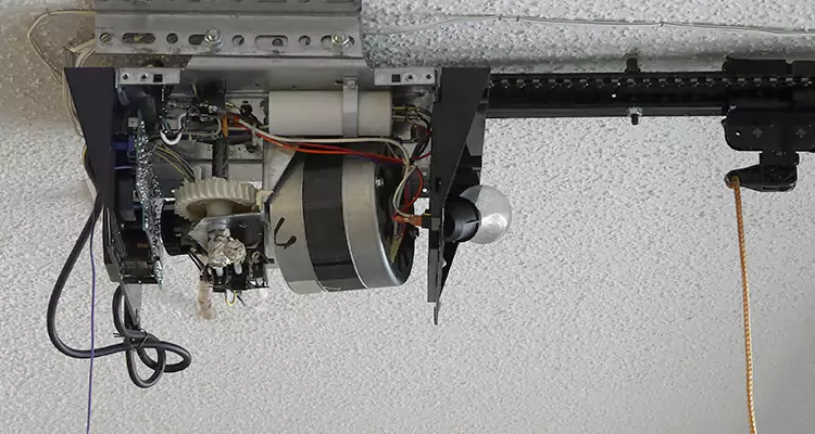Emergency Garage Door Opener Repair in Winter Garden, FL