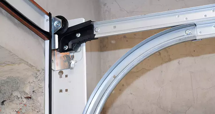 Maintain Liftmaster Garage Door Off Track in Winter Garden, FL