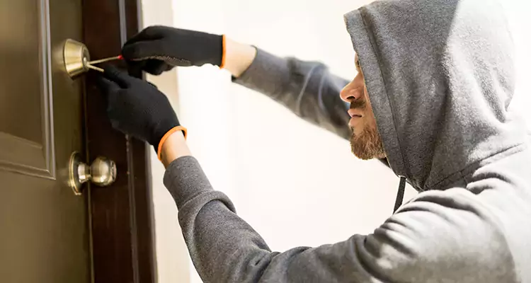 Emergency Motel Lock Repairs—Available 24/7 in Winter Garden, FL