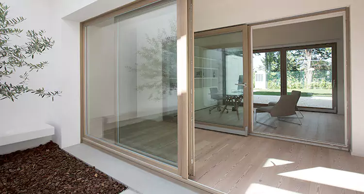 Sliding Screen Door Bottom Track Replacement in Winter Garden, FL